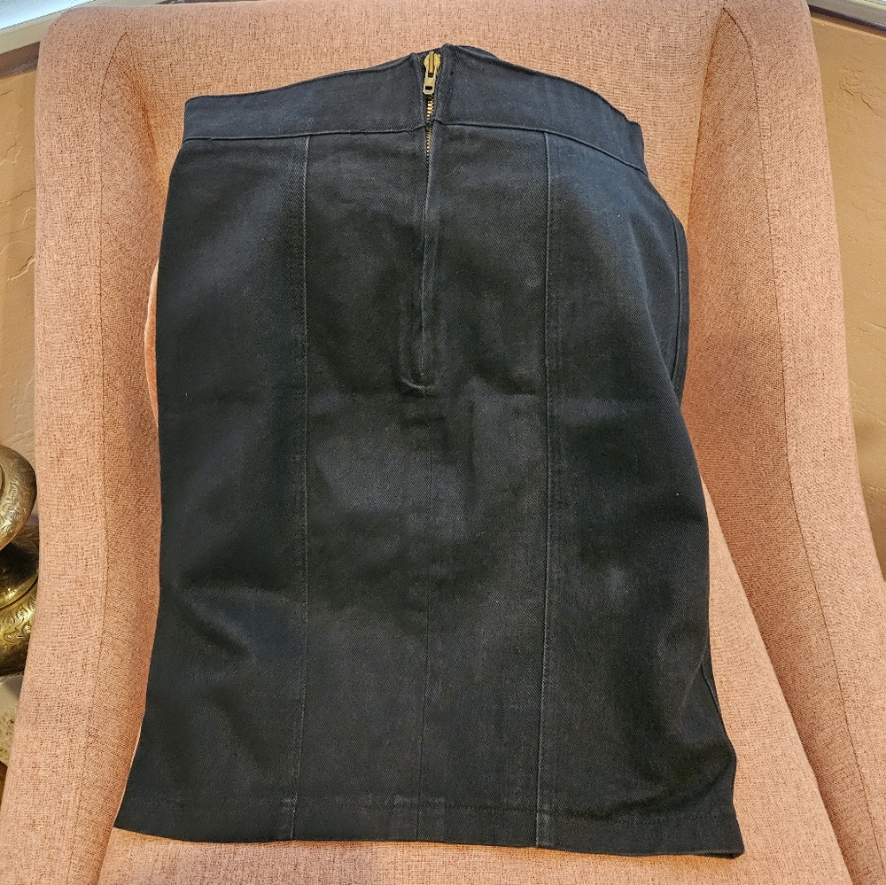 Vintage 80s Black Denim Pencil Skirt by SWITCH - Picture 10 of 14